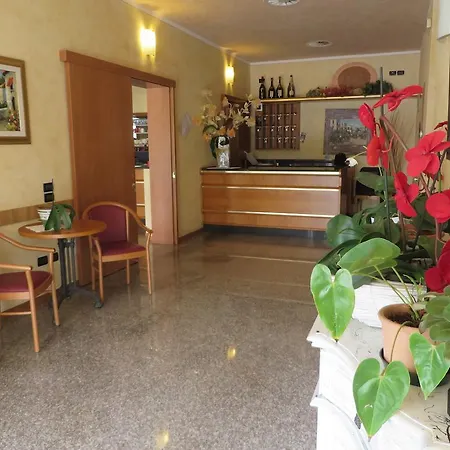 San Tomio Hotel 2*